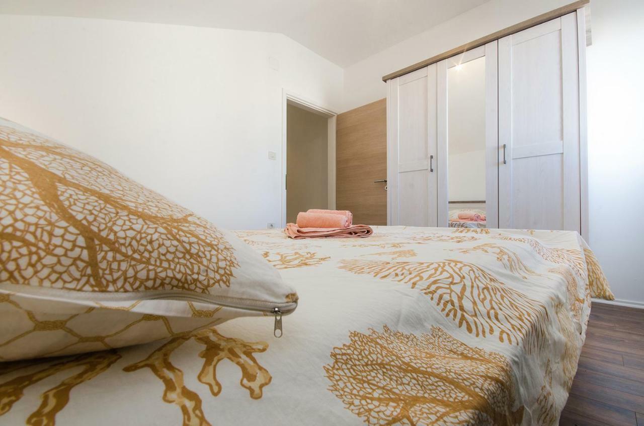Apartman Korina Sukošan Eksteriør billede